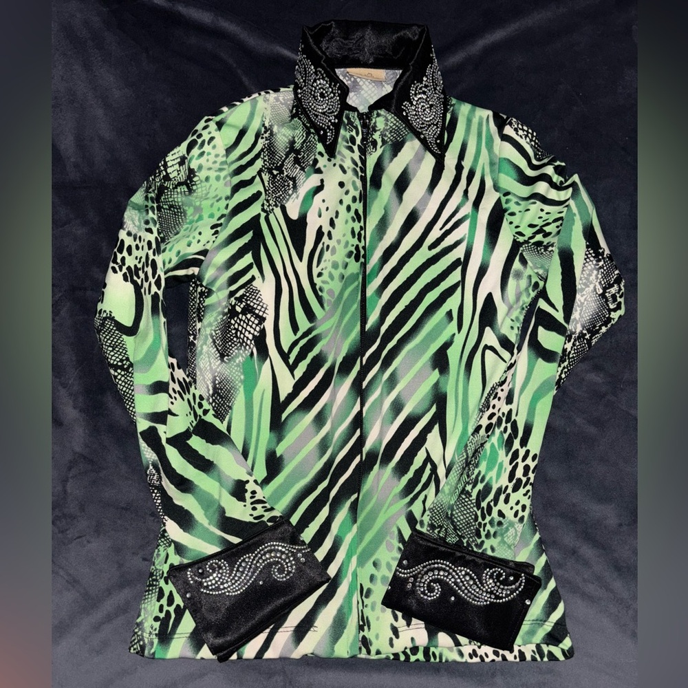 Stylish Green Patterned Women's western show Shirt